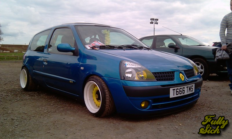 time I saw a Clio look this good and all it took was some Banded Steels